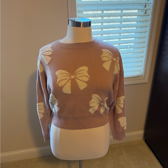 Originality Sweaters - Women's Pink Sweater with Bow Design